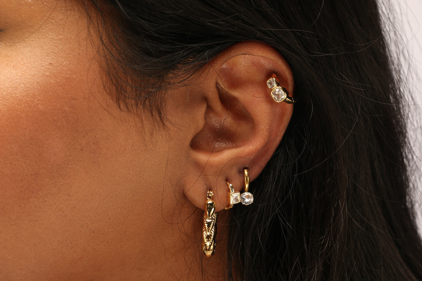 Aurelia Solitaire CZ Huggies